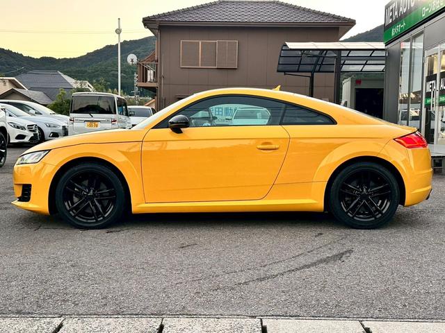 TTクーペ 2.0TFSI 禁煙 ブラックアウトカスタム バーチャルコックピット マトリクスLED 17インチアルミ パドルシフト スピードワーニング レインセンサー リアスポイラー 電動格納ミラー オートライト  ETC車載器(15枚目)