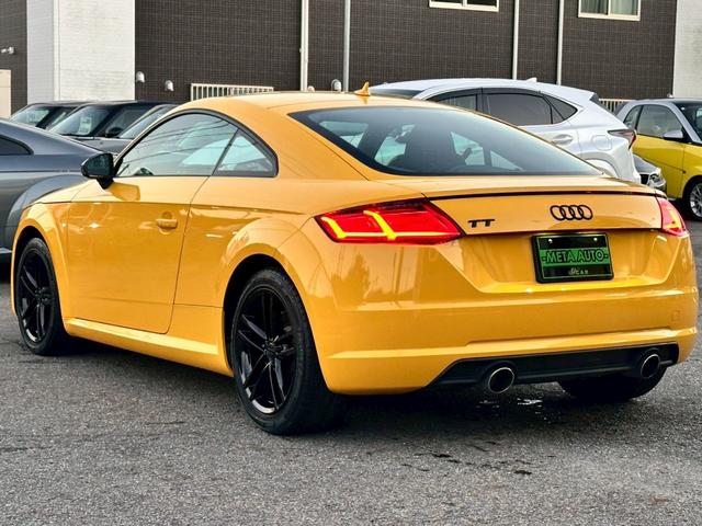 TTクーペ 2.0TFSI 禁煙 ブラックアウトカスタム バーチャルコックピット マトリクスLED 17インチアルミ パドルシフト スピードワーニング レインセンサー リアスポイラー 電動格納ミラー オートライト  ETC車載器(16枚目)