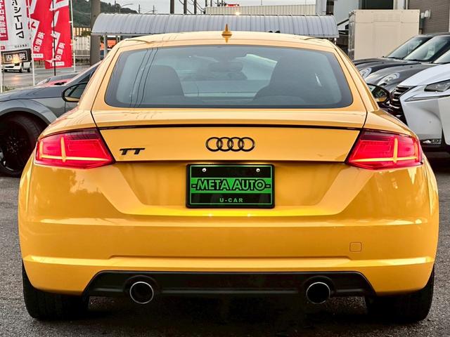 TTクーペ 2.0TFSI 禁煙 ブラックアウトカスタム バーチャルコックピット マトリクスLED 17インチアルミ パドルシフト スピードワーニング レインセンサー リアスポイラー 電動格納ミラー オートライト  ETC車載器(17枚目)