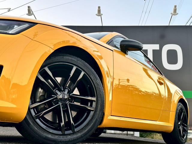 TTクーペ 2.0TFSI 禁煙 ブラックアウトカスタム バーチャルコックピット マトリクスLED 17インチアルミ パドルシフト スピードワーニング レインセンサー リアスポイラー 電動格納ミラー オートライト  ETC車載器(23枚目)