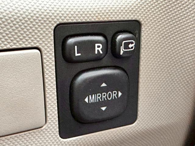 エスティマ ２．４アエラス　Ｇエディション　オイル上り対策済み　ワンオーナー　禁煙　ユーザー様買取車両　両側電動パワーシート　フリップダウンモニター　スマートキー　電動格納ミラー　バックカメラ　Ｂｌｕｅｔｏｏｔｈ　フルセグＴＶ　ＨＩＤヘッド（15枚目）