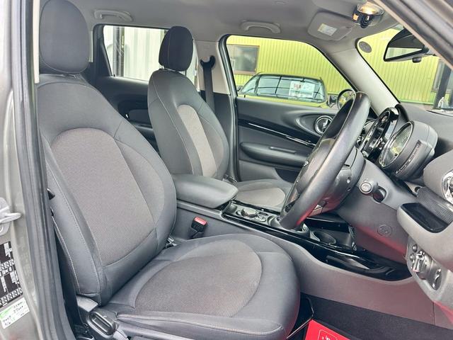 MINI クーパー クラブマン 禁煙 タッチ対応ナビ ペッパーパッケージ アクティブクルーズコントロール ライトパッケージ コンフォートアクセス LEDヘッド 17インチアルミ バックカメラ パークディスタンスコントロール ETC(6枚目)