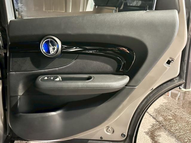 MINI クーパー クラブマン 禁煙 タッチ対応ナビ ペッパーパッケージ アクティブクルーズコントロール ライトパッケージ コンフォートアクセス LEDヘッド 17インチアルミ バックカメラ パークディスタンスコントロール ETC(62枚目)