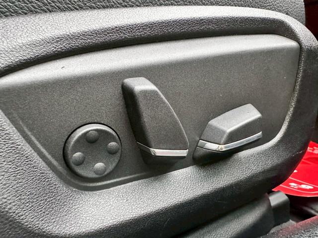 5シリーズ 535iラグジュアリー LCIモデル 禁煙 インテリジェントセーフティ アクティブクルーズコントロール シートヒーター レーンチェンジウォーニング パークディスタンスコントロール ダコタレザー 19インチアルミ LEDヘッド(14枚目)