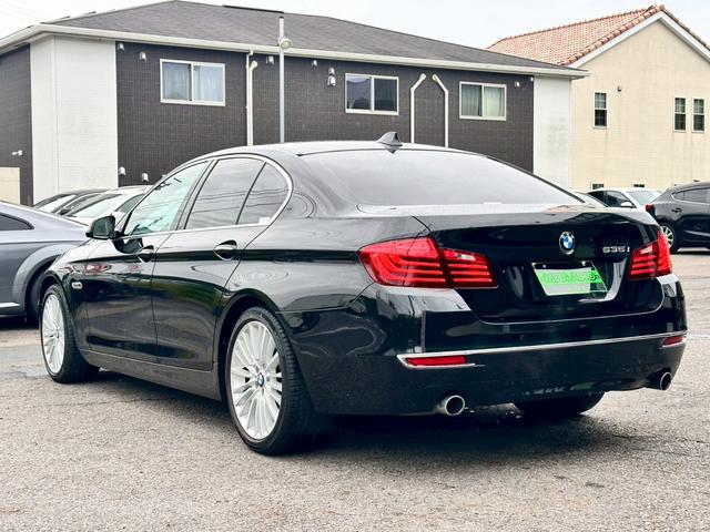 5シリーズ 535iラグジュアリー LCIモデル 禁煙 インテリジェントセーフティ アクティブクルーズコントロール シートヒーター レーンチェンジウォーニング パークディスタンスコントロール ダコタレザー 19インチアルミ LEDヘッド(19枚目)