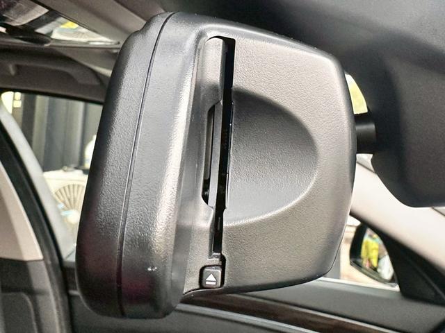 5シリーズ 535iラグジュアリー LCIモデル 禁煙 インテリジェントセーフティ アクティブクルーズコントロール シートヒーター レーンチェンジウォーニング パークディスタンスコントロール ダコタレザー 19インチアルミ LEDヘッド(63枚目)