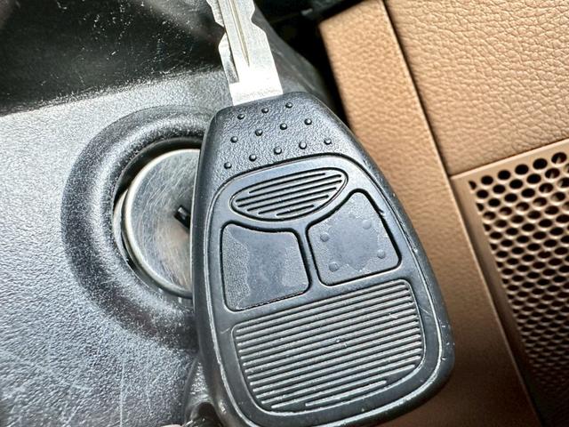 ジープ・ラングラーアンリミテッド サハラ 禁煙 ユーザー様買取車両 4WD クルーズコントロール サイドカメラ LEDヘッド メモリーナビ バックカメラ ETC ALPINEスピーカー Bluetooth フルセグ ヒルディセントコントロール(13枚目)