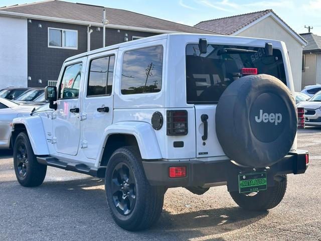 ジープ・ラングラーアンリミテッド サハラ 禁煙 ユーザー様買取車両 4WD クルーズコントロール サイドカメラ LEDヘッド メモリーナビ バックカメラ ETC ALPINEスピーカー Bluetooth フルセグ ヒルディセントコントロール(18枚目)