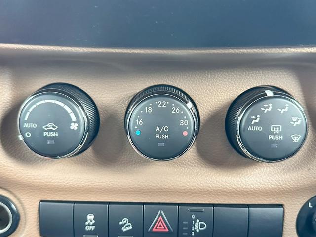 ジープ・ラングラーアンリミテッド サハラ 禁煙 ユーザー様買取車両 4WD クルーズコントロール サイドカメラ LEDヘッド メモリーナビ バックカメラ ETC ALPINEスピーカー Bluetooth フルセグ ヒルディセントコントロール(46枚目)