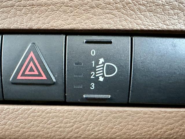 ジープ・ラングラーアンリミテッド サハラ 禁煙 ユーザー様買取車両 4WD クルーズコントロール サイドカメラ LEDヘッド メモリーナビ バックカメラ ETC ALPINEスピーカー Bluetooth フルセグ ヒルディセントコントロール(48枚目)