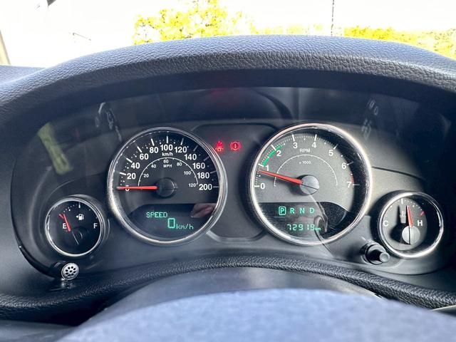 ジープ・ラングラーアンリミテッド サハラ 禁煙 ユーザー様買取車両 4WD クルーズコントロール サイドカメラ LEDヘッド メモリーナビ バックカメラ ETC ALPINEスピーカー Bluetooth フルセグ ヒルディセントコントロール(51枚目)