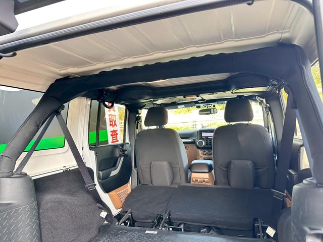 ジープ・ラングラーアンリミテッド サハラ 禁煙 ユーザー様買取車両 4WD クルーズコントロール サイドカメラ LEDヘッド メモリーナビ バックカメラ ETC ALPINEスピーカー Bluetooth フルセグ ヒルディセントコントロール(58枚目)