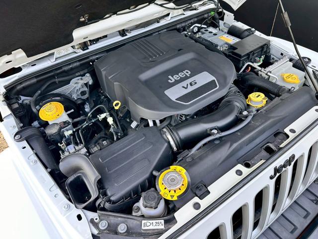 ジープ・ラングラーアンリミテッド サハラ 禁煙 ユーザー様買取車両 4WD クルーズコントロール サイドカメラ LEDヘッド メモリーナビ バックカメラ ETC ALPINEスピーカー Bluetooth フルセグ ヒルディセントコントロール(75枚目)