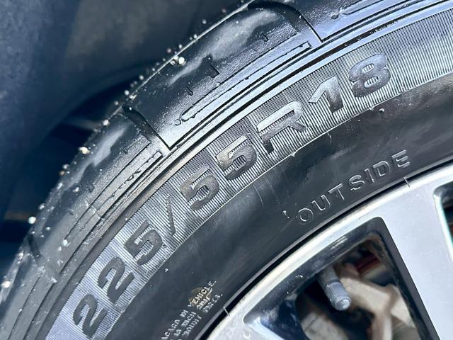 エルグランド ２５０ハイウェイスター　禁煙　後期型　ユーザー様買取車両　両側電動スライドドア　１０．１インチフリップダウンモニター　純正８インチナビ　クルーズコントロール　ＬＥＤヘッド　１８インチアルミ　バックカメラ　ＥＴＣ　スマートキー（34枚目）