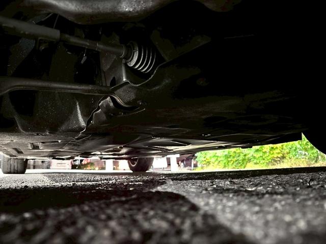 ３シリーズ ３２０ｄ　ラグジュアリー　ＬＣＩモデル　禁煙　ワンオーナー　ターボ　インテリジェントセーフティ　アクティブクルーズコントロール　シートヒーター　デジタルメーター　ダコタレザーシート　ＬＥＤヘッド　パークディスタンスコントロール（76枚目）