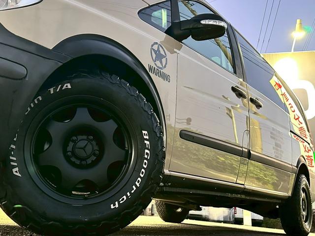 Ｖクラス Ｖ３５０　アンビエンテ　ロング　禁煙　ユーザー様買取車両　オフロードカスタム　リアラダー　サンルーフ　１２．１インチフリップダウンモニター　両側電動スライドドア　クルーズコントロール　シートヒーター　パワーシート　コーナーセンサー（28枚目）