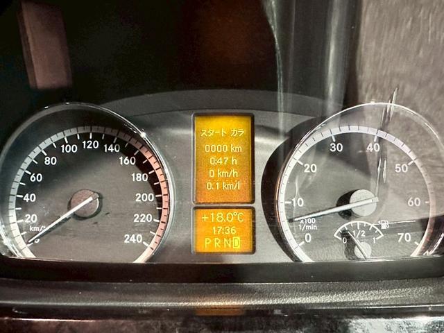 Ｖクラス Ｖ３５０　アンビエンテ　ロング　禁煙　ユーザー様買取車両　オフロードカスタム　リアラダー　サンルーフ　１２．１インチフリップダウンモニター　両側電動スライドドア　クルーズコントロール　シートヒーター　パワーシート　コーナーセンサー（53枚目）