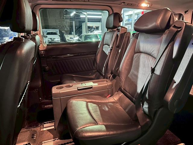 Ｖクラス Ｖ３５０　アンビエンテ　ロング　禁煙　ユーザー様買取車両　オフロードカスタム　リアラダー　サンルーフ　１２．１インチフリップダウンモニター　両側電動スライドドア　クルーズコントロール　シートヒーター　パワーシート　コーナーセンサー（60枚目）