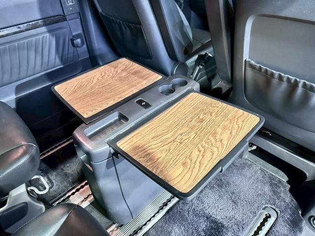 Ｖクラス Ｖ３５０　アンビエンテ　ロング　禁煙　ユーザー様買取車両　オフロードカスタム　リアラダー　サンルーフ　１２．１インチフリップダウンモニター　両側電動スライドドア　クルーズコントロール　シートヒーター　パワーシート　コーナーセンサー（62枚目）