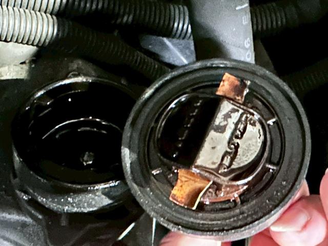 Ｖクラス Ｖ３５０　アンビエンテ　ロング　禁煙　ユーザー様買取車両　オフロードカスタム　リアラダー　サンルーフ　１２．１インチフリップダウンモニター　両側電動スライドドア　クルーズコントロール　シートヒーター　パワーシート　コーナーセンサー（73枚目）