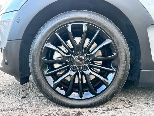 MINI クーパーD クラブマン クラシック・トリム ワンオーナー 禁煙 ターボ ハーフレザー シートヒーター Apple CarPlay インテリジェントセーフティ クルーズコントロール パークディスタンスコントロール パーキングアシスト LEDヘッド(27枚目)