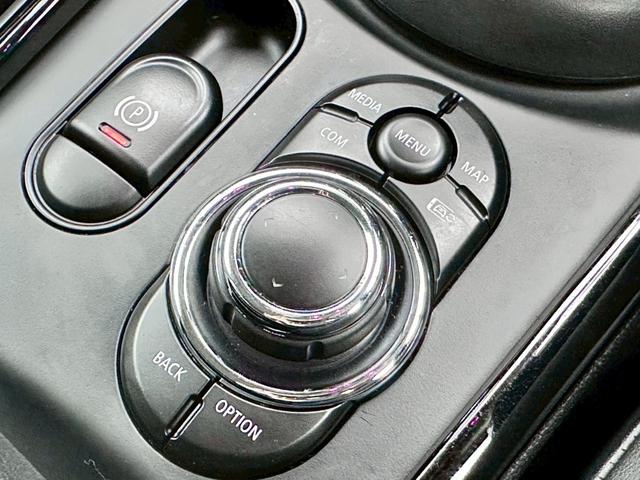 MINI クーパーD クラブマン クラシック・トリム ワンオーナー 禁煙 ターボ ハーフレザー シートヒーター Apple CarPlay インテリジェントセーフティ クルーズコントロール パークディスタンスコントロール パーキングアシスト LEDヘッド(45枚目)