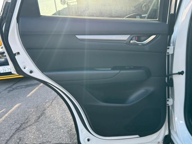 CX-5 20S 禁煙 ユーザー様買取車両 CD/DVDプレーヤー フルセグ 衝突軽減ブレーキ クルーズコントロール ブラインドスポットモニター コナーセンサー サイドカメラ スマートキー オートホールド LEDヘッド(59枚目)
