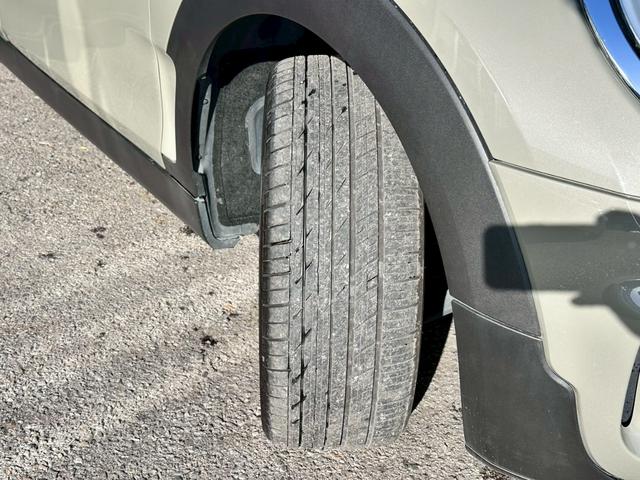 ＭＩＮＩ クーパーＳＤ　クラブマン　禁煙　タッチ対応ナビ　ペッパーパッケージ　アクティブクルーズコントロール　インテリジェントセーフティ　コンフォートアクセス　ＬＥＤヘッド　１７インチアルミ　バックカメラ　パークディスタンスコントロール（34枚目）