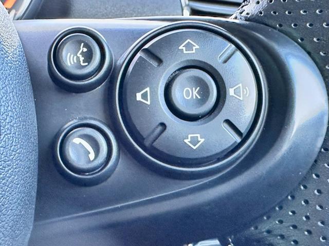ＭＩＮＩ クーパーＳＤ　クラブマン　禁煙　タッチ対応ナビ　ペッパーパッケージ　アクティブクルーズコントロール　インテリジェントセーフティ　コンフォートアクセス　ＬＥＤヘッド　１７インチアルミ　バックカメラ　パークディスタンスコントロール（43枚目）