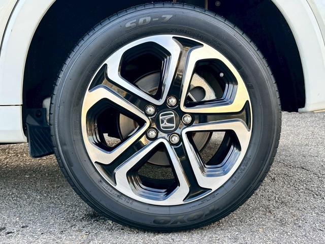 ヴェゼル ハイブリッドＺ　禁煙　ワンオーナー　ユーザー様買取車両　ハーフレザー　衝突被害軽減ブレーキ　クルーズコントロール　シートヒーター　パドルシフト　ブレーキホールド　スマートキー　バックカメラ　ＬＥＤヘッド　フルセグ（29枚目）