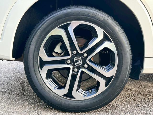 ヴェゼル ハイブリッドＺ　禁煙　ワンオーナー　ユーザー様買取車両　ハーフレザー　衝突被害軽減ブレーキ　クルーズコントロール　シートヒーター　パドルシフト　ブレーキホールド　スマートキー　バックカメラ　ＬＥＤヘッド　フルセグ（30枚目）