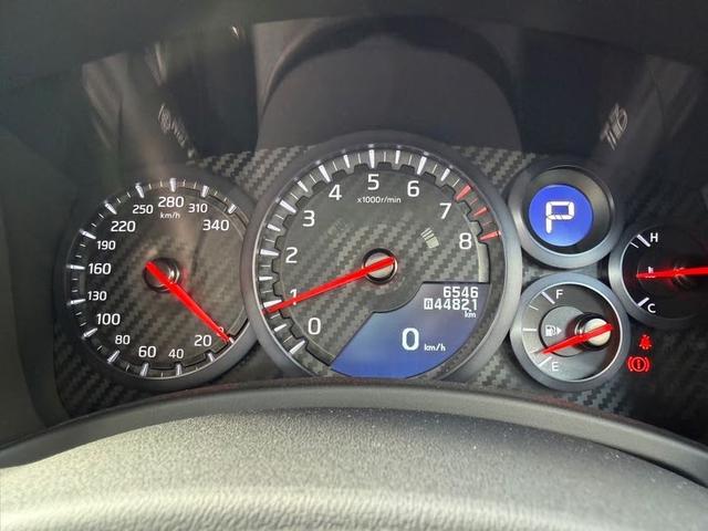 ＧＴ－Ｒ ピュアエディション　ＶＥＲＺホイールＫＣＶ０３／ワンオーナー／禁煙車／黒内装／ａｉｒｆｏｒｃｅエアーサスペンション／カーボンフロントショートリップ／前後ドライブレコーダー／デジタルインナーミラー（7枚目）