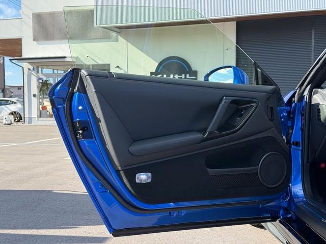 ＧＴ－Ｒ ピュアエディション　ＶＥＲＺホイールＫＣＶ０３／ワンオーナー／禁煙車／黒内装／ａｉｒｆｏｒｃｅエアーサスペンション／カーボンフロントショートリップ／前後ドライブレコーダー／デジタルインナーミラー（21枚目）