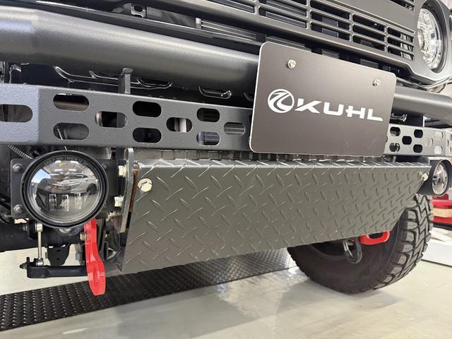 �t�����g�����ɂ̓I�[�g���r�[�Y�̃X�g���[�g���f�U�C���v���[�g�o���p�[�X�L�b�h�v���[�g����������Ă���܂��B�j�t�g�k�I���W�i���t�����g�O�����֕ύX������܂��I