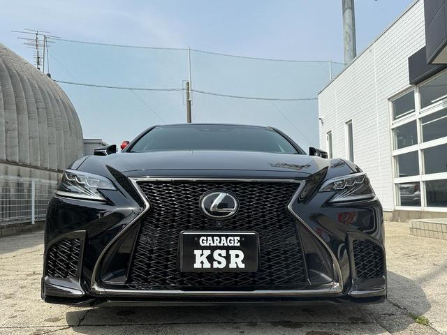 ＬＳ ＬＳ５００　Ｆスポーツ　ブラック（２１２）ＴＲＤエアロ（Ｆ＆Ｓ＆Ｒ）　ＴＲＤスポーツマフラートランクスポイラー　前後ワイドトレッドスペサー　ブラックハーフレザー　サンルーフ　ドラレコ　純正フロアマット　スペアキー（8枚目）