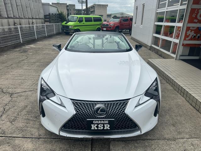 LC LC500 コンバーチブル 法人1オーナー/ガレージ保管/禁煙車/TRD21インチAW/マリーンブルートップ/セミアニリン本革(ブルー&ホワイト/マークレビンソン/HUD/取説/保証書/記録簿/スペアキー/LEXUS店舗車検受済(19枚目)