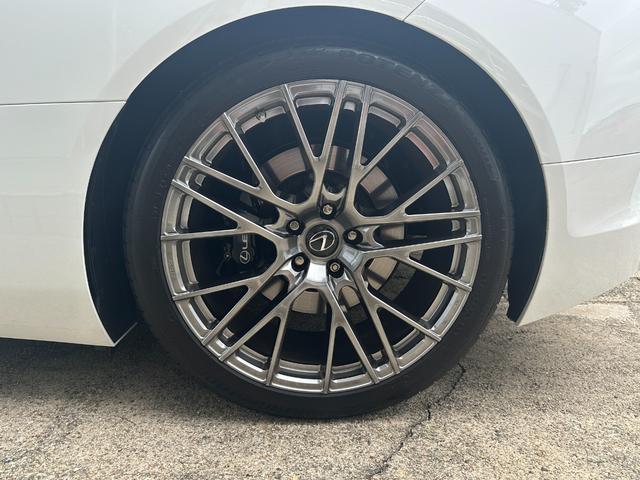 LC LC500 コンバーチブル 法人1オーナー/ガレージ保管/禁煙車/TRD21インチAW/マリーンブルートップ/セミアニリン本革(ブルー&ホワイト/マークレビンソン/HUD/取説/保証書/記録簿/スペアキー/LEXUS店舗車検受済(30枚目)