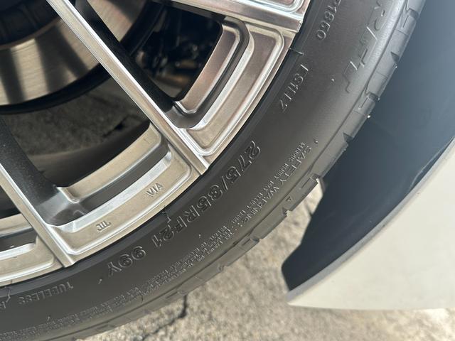 LC LC500 コンバーチブル 法人1オーナー/ガレージ保管/禁煙車/TRD21インチAW/マリーンブルートップ/セミアニリン本革(ブルー&ホワイト/マークレビンソン/HUD/取説/保証書/記録簿/スペアキー/LEXUS店舗車検受済(33枚目)