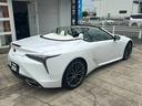 LC500 コンバーチブル 法人1オーナー/ガレージ保管/禁煙車/TRD21インチAW/マリーンブルートップ/セミアニリン本革(ブルー&ホワイト/マークレビンソン/HUD/取説/保証書/記録簿/スペアキー/LEXUS店舗車検受済(12枚目)