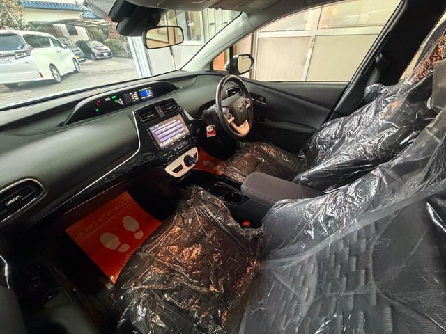 プリウスPHV S 禁煙・ワンオーナー・純正9インチT-Connect SDナビ・ビルトインETC・追従式クルーズコントロール・LDA・アダプティブハイビーム・急速充電&普通充電・前席シートヒーター・ステアリングヒーター(16枚目)