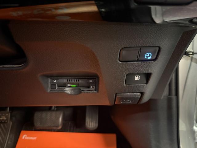 プリウスPHV S 禁煙・ワンオーナー・純正9インチT-Connect SDナビ・ビルトインETC・追従式クルーズコントロール・LDA・アダプティブハイビーム・急速充電&普通充電・前席シートヒーター・ステアリングヒーター(54枚目)
