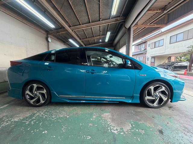 プリウスPHV A 禁煙・モデリスタフルエアロ・モデリスタ18インチアルミホイール(WingDancer7)・AC100V1500Wコンセント・11.6型ナビ・ETC2.0・シートヒーター&ステアリングヒーター・ITS(7枚目)