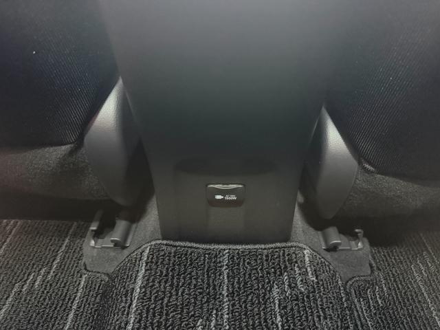 プリウスPHV A 禁煙・モデリスタフルエアロ・モデリスタ18インチアルミホイール(WingDancer7)・AC100V1500Wコンセント・11.6型ナビ・ETC2.0・シートヒーター&ステアリングヒーター・ITS(63枚目)