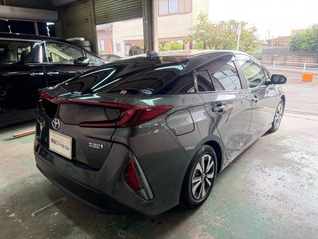 プリウスPHV Sセーフティパッケージ 禁煙・ワンオーナー・純正9インチT-Connect SDナビ・パノラミックビューモニター・AC100V/1500Wコンセント・BSM/RCTA・ITSコネクト・ビルトインETC・純正ドラレコ・ICS(2枚目)