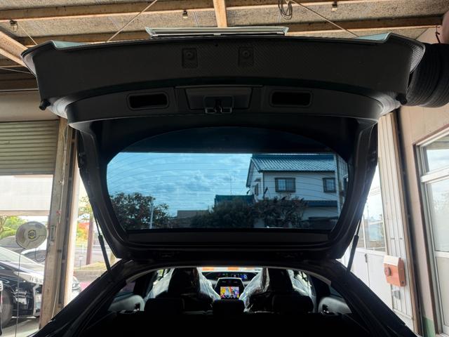 プリウスPHV Sセーフティパッケージ 禁煙・ワンオーナー・純正9インチT-Connect SDナビ・パノラミックビューモニター・AC100V/1500Wコンセント・BSM/RCTA・ITSコネクト・ビルトインETC・純正ドラレコ・ICS(52枚目)