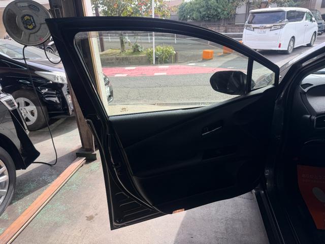 プリウスPHV Sセーフティパッケージ 禁煙・ワンオーナー・純正9インチT-Connect SDナビ・パノラミックビューモニター・AC100V/1500Wコンセント・BSM/RCTA・ITSコネクト・ビルトインETC・純正ドラレコ・ICS(76枚目)