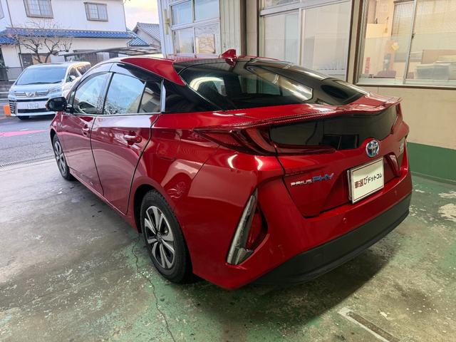 プリウスＰＨＶ Ａ　後期５人乗りモデル・禁煙・ワンオーナー・寒冷地仕様車・純正Ｔ－Ｃｏｎｎｅｃｔナビ・パノラミックビューモニター・ＢＳＭ／ＲＣＴＡ・パワーシート・コーナーポール・インテリジェントクリアランスソナー（8枚目）