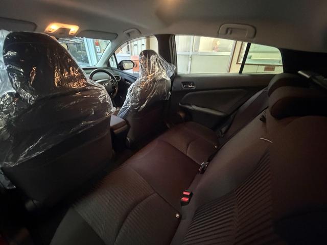 プリウスＰＨＶ Ａ　後期５人乗りモデル・禁煙・ワンオーナー・寒冷地仕様車・純正Ｔ－Ｃｏｎｎｅｃｔナビ・パノラミックビューモニター・ＢＳＭ／ＲＣＴＡ・パワーシート・コーナーポール・インテリジェントクリアランスソナー（29枚目）