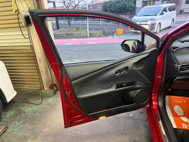 プリウスＰＨＶ Ａ　後期５人乗りモデル・禁煙・ワンオーナー・寒冷地仕様車・純正Ｔ－Ｃｏｎｎｅｃｔナビ・パノラミックビューモニター・ＢＳＭ／ＲＣＴＡ・パワーシート・コーナーポール・インテリジェントクリアランスソナー（58枚目）