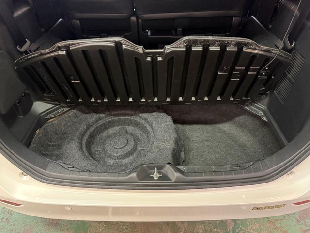 ノア Ｇ　禁煙・両側パワースライドドア・ディスプレイオーディオ・コネクティッドナビ・ＡｐｐｌｅＣａｐｌａｙ対応・ＥＴＣ２．０・バックモニター・追従式クルーズコントロール・ＬＴＡ・ＰＤＡ・ＲＳＡ（44枚目）